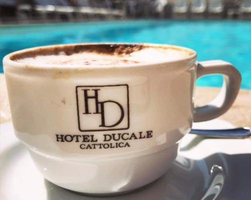 Hotel Ducale カットーリカ エクステリア 写真